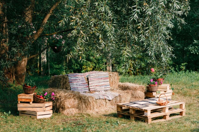 Fall party ideas - hay bale seating
