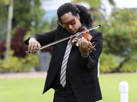 Alex Bravo Violinist - Violinist - Kansas City, MO - Hero Gallery 4