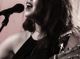 Karen Bella - Singer Guitarist - Huntington Station, NY - Hero Gallery 4