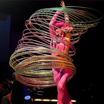 Vitaliy Cirque Kalandra - Circus Performer - Orlando, FL - Hero Main