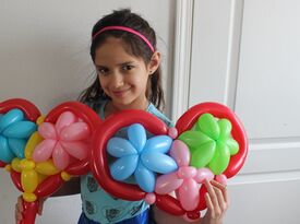 Alpacaglobo Balloons - Balloon Twister - Cheyenne, WY - Hero Gallery 3