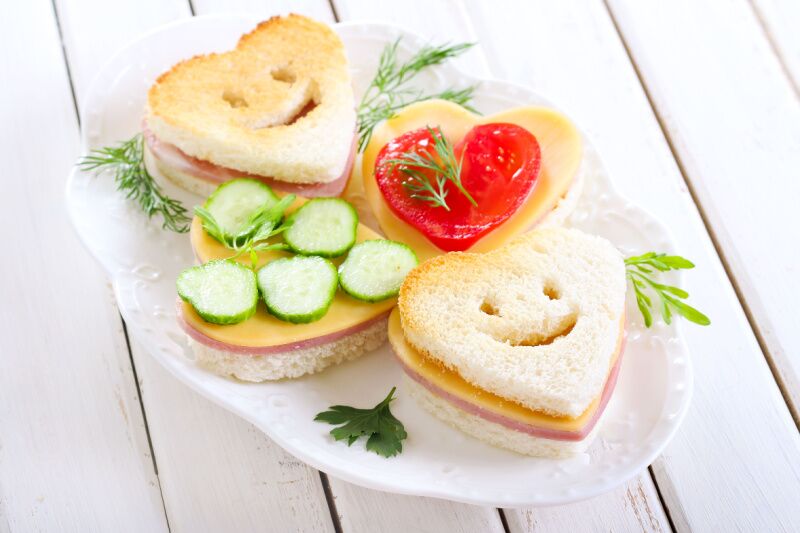 Valentine's Day party ideas for kids - heart sandwiches