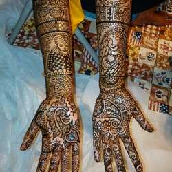 Henna Services, profile image