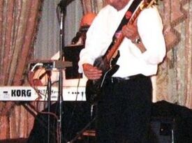 Guitarist Singer Joe Levio (Yosi) - Singer Guitarist - Los Angeles, CA - Hero Gallery 4