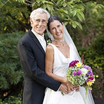A Simplified Wedding/Kerri Ann Garfield Photograph - Photographer - Portland, OR - Hero Main