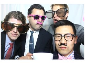 Classic Photo Booths - Photo Booth - Costa Mesa, CA - Hero Gallery 4