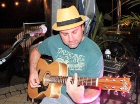Drew Robbins - Acoustic Guitarist - Knoxville, TN - Hero Gallery 4
