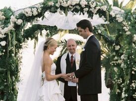 A Wedding to Remember - Wedding Officiant - Los Angeles, CA - Hero Gallery 2