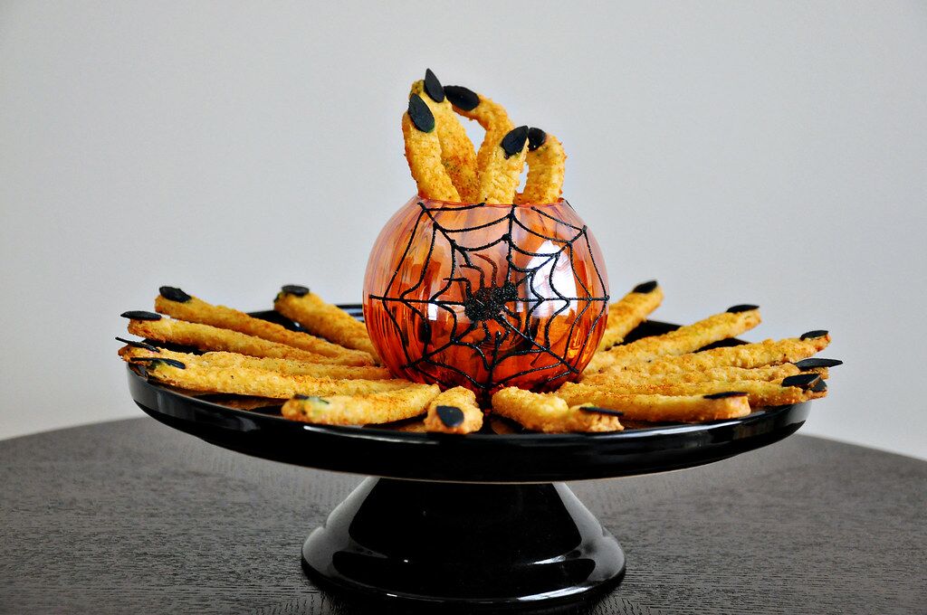 Halloween Finger Food Recipes - witch fingers