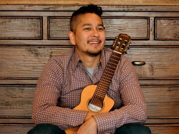 Cary Kanno - Acoustic Guitarist - Chicago, IL - Hero Main