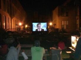 Movie Time Outdoor Movies - Outdoor Movie Screen Rental - Middlefield, CT - Hero Gallery 3