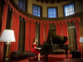Denisa Grecu Music - Singing Pianist - Detroit, MI - Hero Gallery 1
