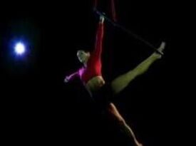 Vinia: Raising the Glass - Circus Performer - Newton, MA - Hero Gallery 3