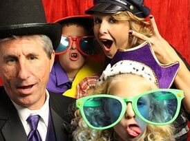 Let's Goof Photo Booth - Photo Booth - Crestview, FL - Hero Gallery 1