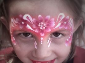 Lady Glitter - Face Painter - Los Angeles, CA - Hero Gallery 2