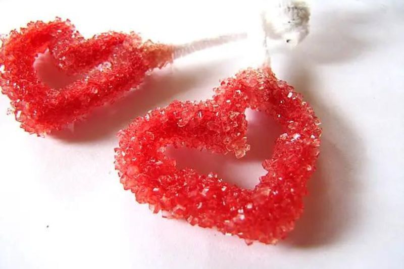 Valentine's Day party ideas for kids - heart rock candy