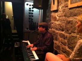 Adlai Waxman Piano/vocals - Keyboardist - South Burlington, VT - Hero Gallery 1
