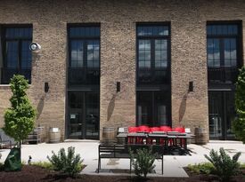 Eris Brewery & Cider House - Patio - Outdoor Bar - Chicago, IL - Hero Gallery 4