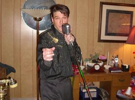 Nathan Olson  '' Rock it 57  - Elvis Impersonator - Irving, TX - Hero Gallery 4