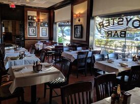 Eugene's Gulf Coast Cuisine - Oyster Bar - Restaurant - Houston, TX - Hero Gallery 2