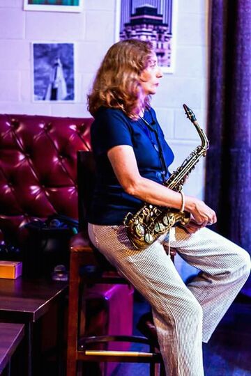 Hana Dolgin Saxophonist and Bandleader - Jazz Band - Miami, FL - Hero Main