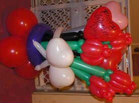 Ashley's Twist and Paint - Balloon Twister - Brownwood, TX - Hero Gallery 2