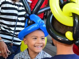 Kids Party Balloonists - Balloon Twister - Weymouth, MA - Hero Gallery 2