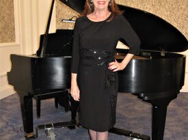 Laura Cummings - Pianist - Fort Worth, TX - Hero Gallery 4