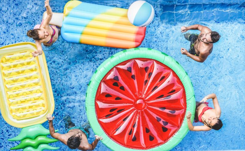 summer party ideas - pool party