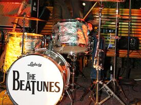 The Beatunes ( Beatles) & DB Duo (duo) - Rock Band - Los Angeles, CA - Hero Gallery 4