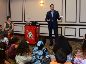 The Magic of Andrew Woo - Magician - Mississauga, ON - Hero Gallery 3