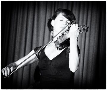 Michele Walther - Violinist - San Francisco, CA - Hero Main