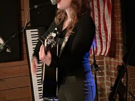 Ciera MacKenzie - Singer Guitarist - Boston, MA - Hero Gallery 2