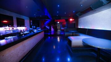Happy's Bamboo Bar & Lounge - Sky Lounge - Private Room - Chicago, IL - Hero Main