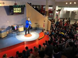 Comedy Magic of Chris Yuill - Magician - Port Moody, BC - Hero Gallery 3