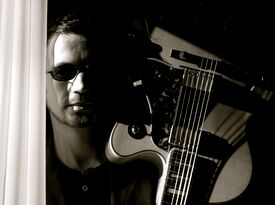 Patrick Fitzsimons - Singer Guitarist - Asheville, NC - Hero Gallery 2