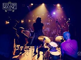 Denielle Bassels - Jazz Band - Toronto, ON - Hero Gallery 4