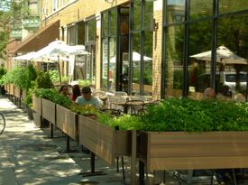 Uncommon Ground (Lakeview) - Patio - Private Garden - Chicago, IL - Hero Gallery 3
