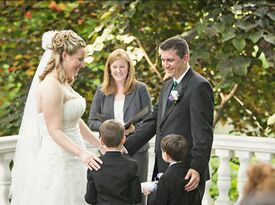 Lindsey Hoskins & Associates - Wedding Officiant - Bethesda, MD - Hero Gallery 2