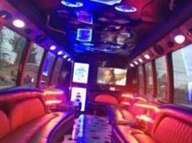 Seattle Top Class Limo - Event Limo - Everett, WA - Hero Gallery 2