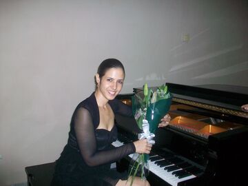 Anika - Pianist - Miami, FL - Hero Main