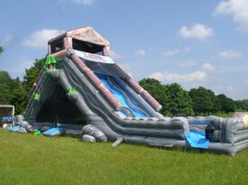 Backyard Amusements, LLC - Party Inflatables - White Plains, MD - Hero Gallery 1