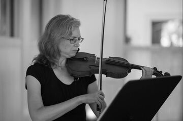 KATHERINE MUNSON - Violinist - Berlin, MD - Hero Main