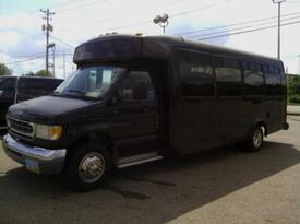 Party on Wheels -Party Bus - Cleveland/Akron Ohio  - Party Bus - Cleveland, OH - Hero Gallery 4