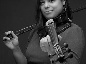 Stephanie Strings - Violinist - Woodbridge, VA - Hero Gallery 3
