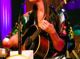 Rebecca Lynn Howard - Country Singer - Nashville, TN - Hero Gallery 3