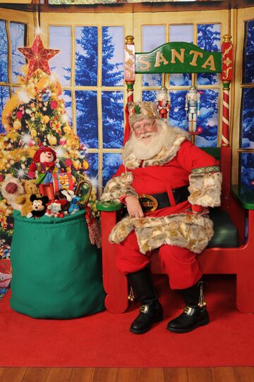 Santa George - Santa Claus - North Smithfield, RI - Hero Main