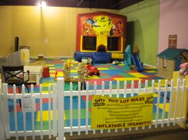 Inflatable Insanity - Party Inflatables - Akron, OH - Hero Gallery 3