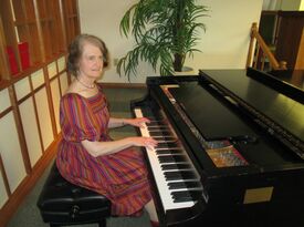 Music by Emmy Purainer - Pianist - Seattle, WA - Hero Gallery 2