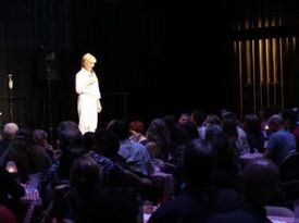 Sally Edwards - Comedian - Chicago, IL - Hero Gallery 3
